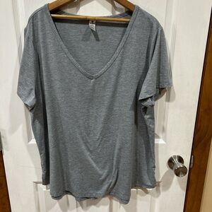 90 Degree By Reflex Heather Gray V-Neck Tee